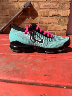 Nike Air VaporMax Flyknit Teal Pink Men’s Size 10 AJ6900-323