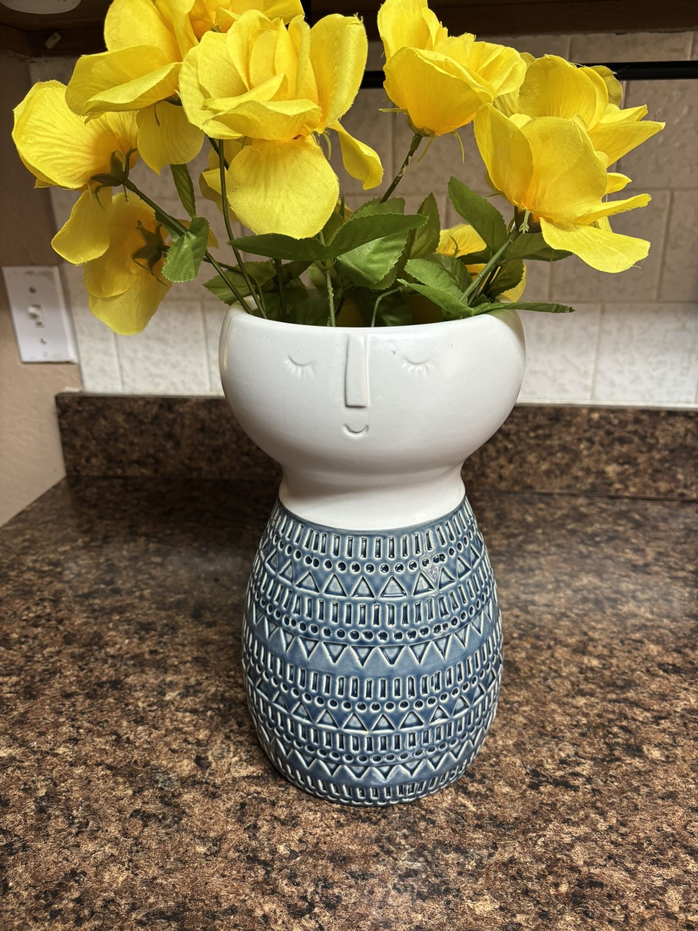 Pretty flower vase