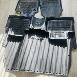 Toyota RAV4  All-weather Floor  Mats 