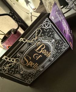 Spirit Halloween purse NEW