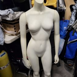Female Mannequin