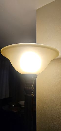 Floor lamp
