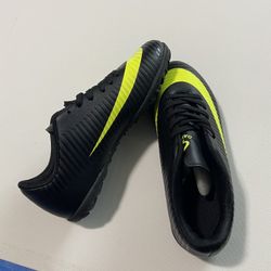 Soccer Shoes 