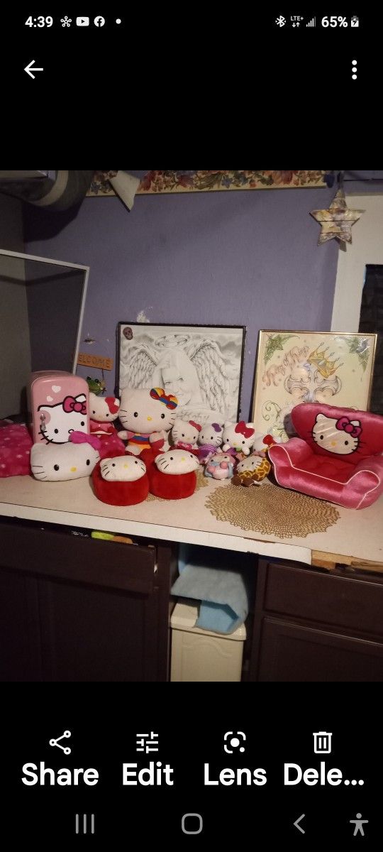 Hello Kitty lot