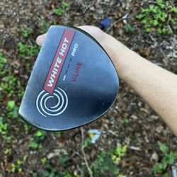 Odyssey V Line White Hot Pro Putter 
