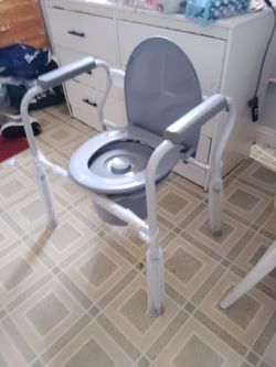 potty chair