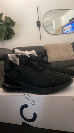 Nuevos tennis NIKE medida 9