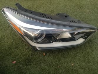 2016 2017 2018 Hyundai santa fe right neadlight