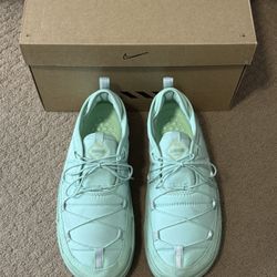 Nike Offline Pack Enamel Green Jade Size 12