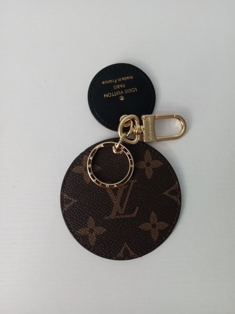 LOUIS VUITTON Reverse Monogram Canvas Key Holder & Bag Charm Brown
