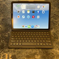 iPad Air 4th Generation with Apple Pencil