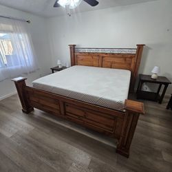 California King Bed room set with Nightstands Matress and spring Box