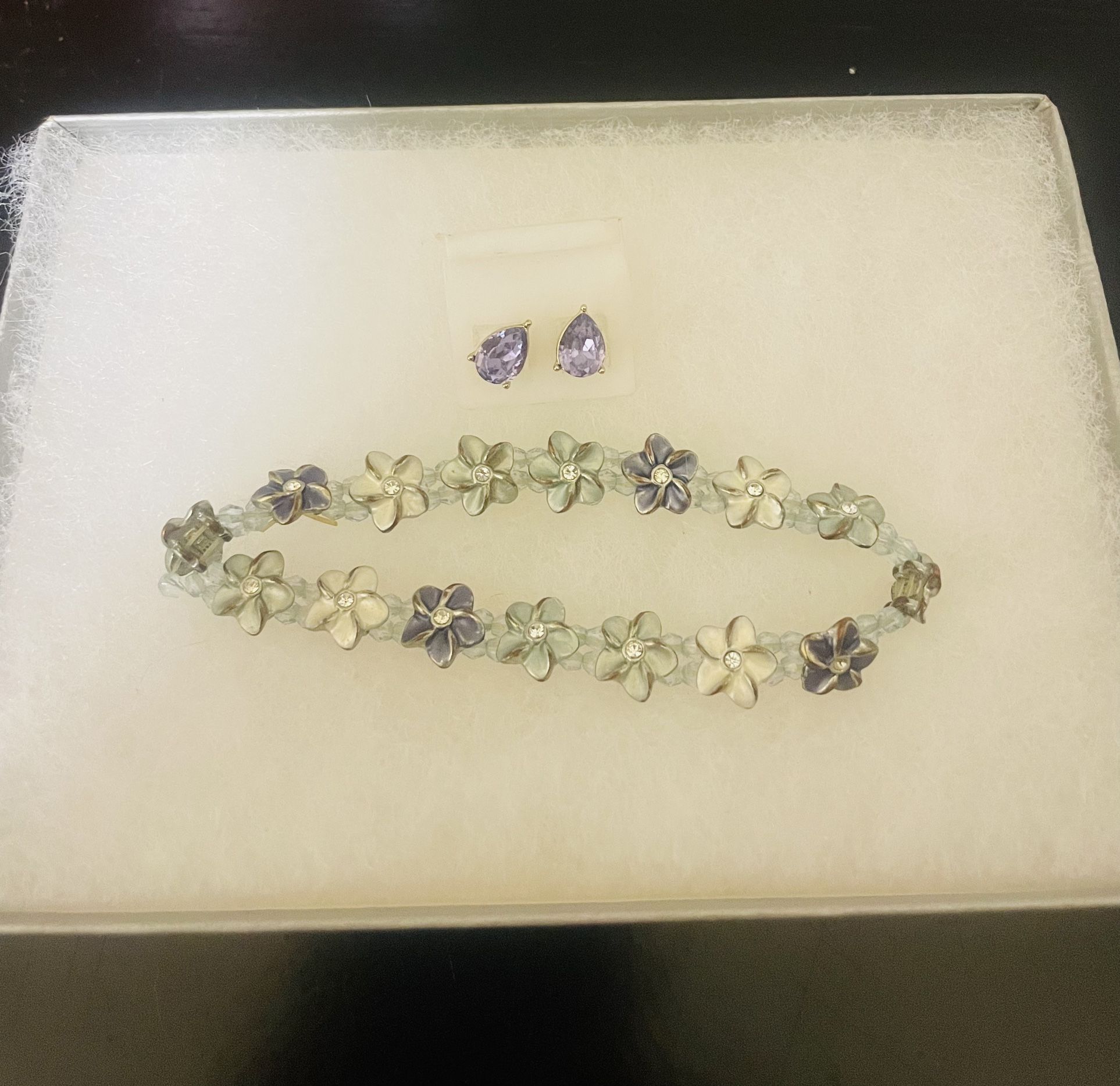 🌸 Charming Floral Bracelet & Faux Amethyst Earrings Set – Delicate, Feminine, Affordable 🌸