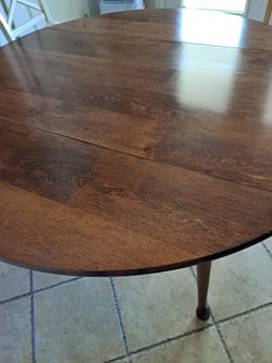18th Century Queen Anne Drop Leaf Table