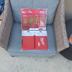 milwaukee red helix 29 piece drill bit set 