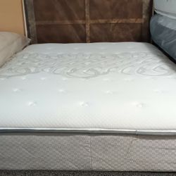 Full Size Mattress (Colchon Full Size)