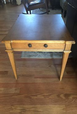 Vintage midcentury Lane end table