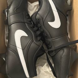 Jordan 1 Low Cleats Size 9