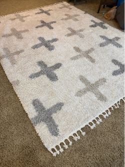8x10  lightly used unique Lagom rug