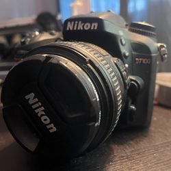 Nikon D7100 