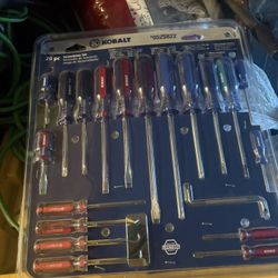 Kobalt Screw Driver Set