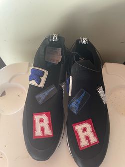 Woman gym shoe