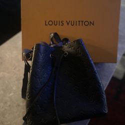 LOUIS VUITTON, NéoNoé MM, Black $2000/Best Offer