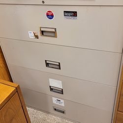 Uline large 4 drawers file cabinet