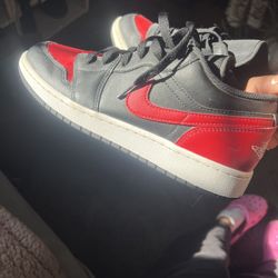 Jordan 1 Low Bred