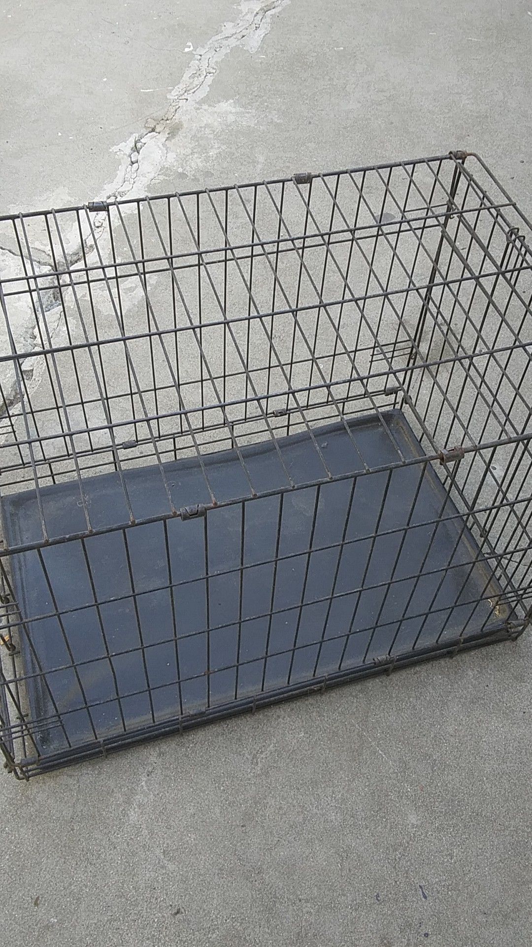 Dog crate