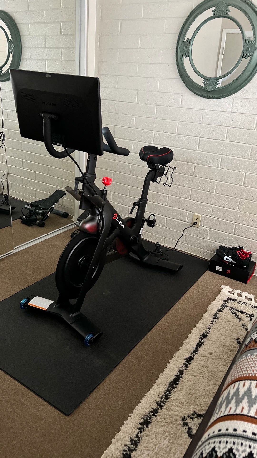 Peloton - Like New!