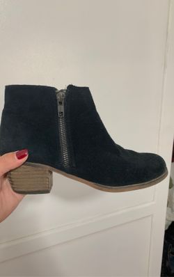 Also size 7 black boots women’s