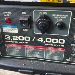 Predator 4,000watt Peak 3,200 Running gas Generator
