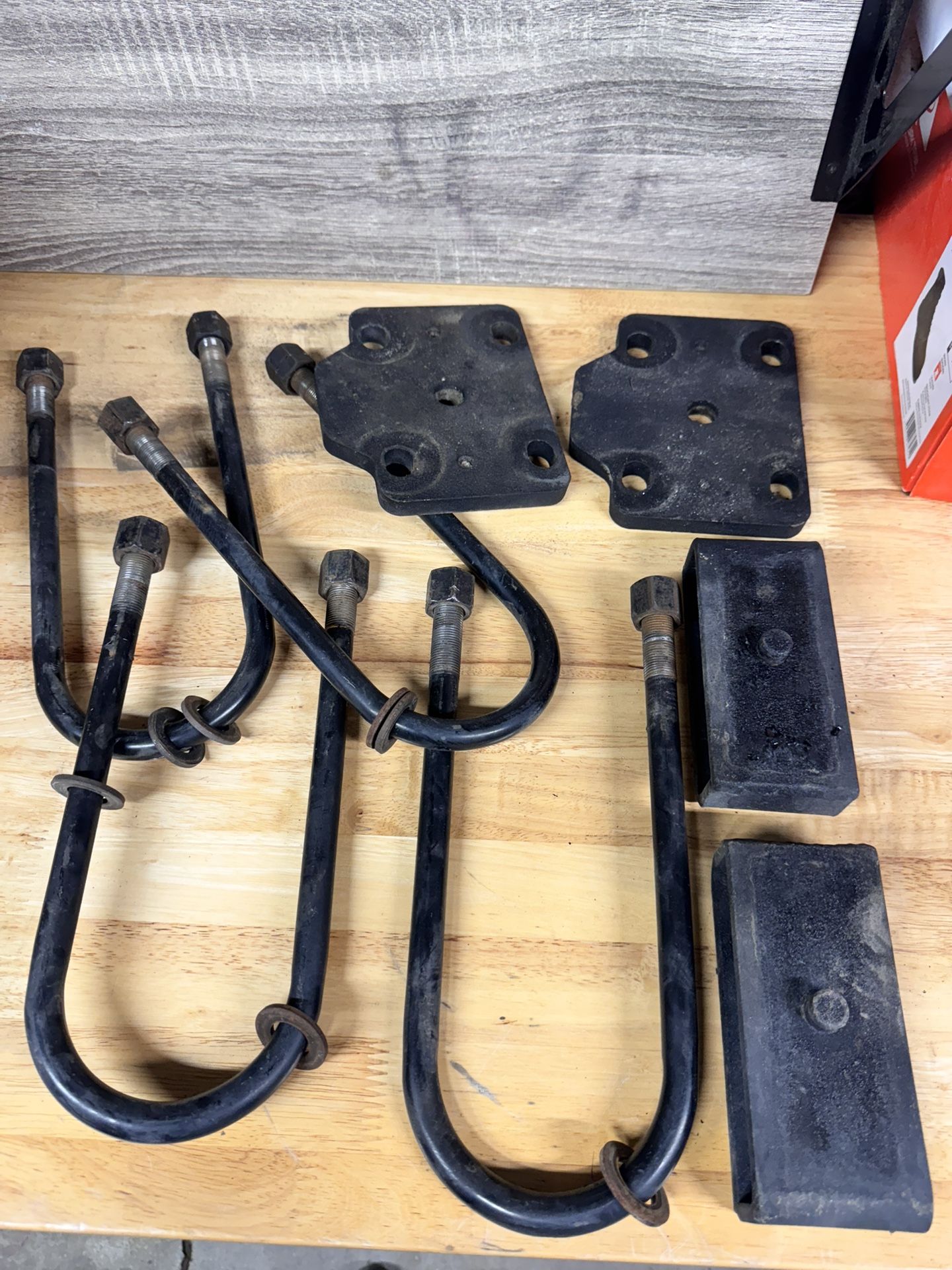 Toyota Tacoma Supreme Rear Lift With U Bolt Kit