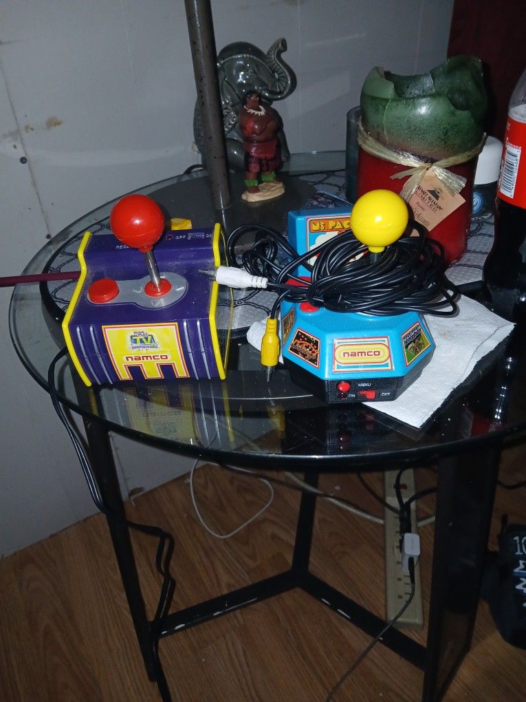Plug N Play Mrs Pacman And Namco