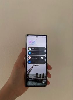 Galaxy Z Fold 5 Trade for Galaxy Tab S10 ultra with cover and pen or iPhone 15 pro max unlocked