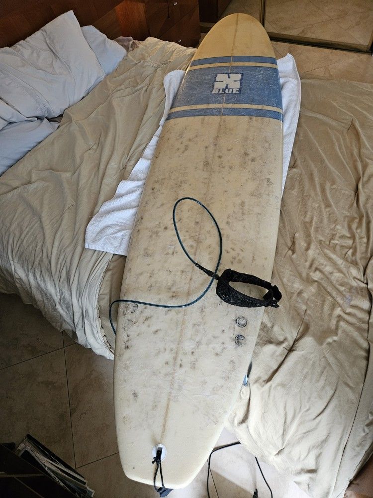 Blue Surfboard 7'2 Funboard Funshape Longboard
