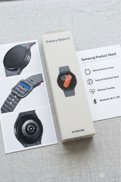Brand New Samsung Galaxy Watch 7 40mm GPS (Green) - Sealed