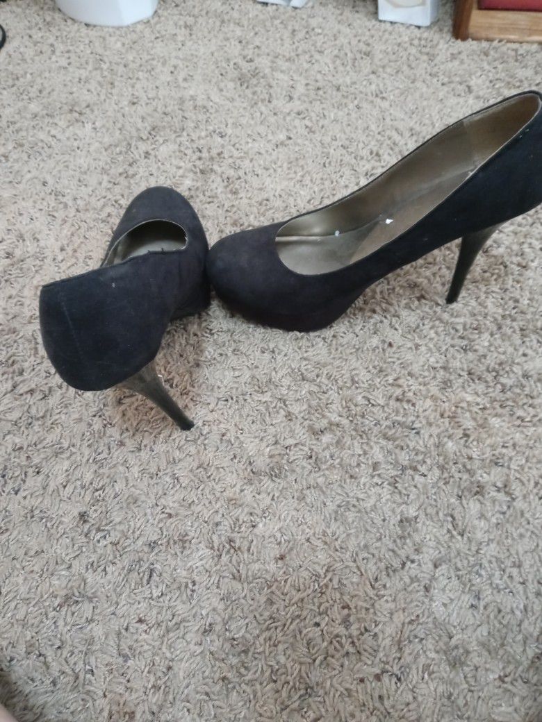 Matte Blk High heels, Size 11