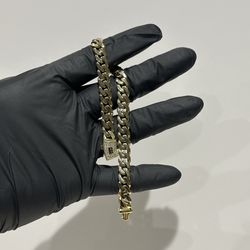 Cuban bracelet ( diamond box lock )