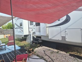 Rv 5th wheel