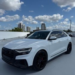 2021 Audi Q8
