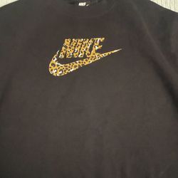 Nike Loose Fit Sweatshirt With Cheetah Print Logo Size Large