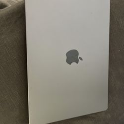 MacBook Pro 14” M1 Pro (2021) – Works, Screen Damaged