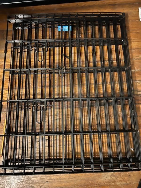Dog Cage Opens Into A Circle
