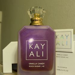 Kayali Vanilla Candy Rock Sugar