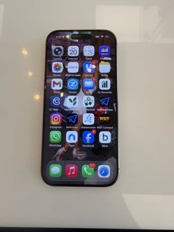 I phone 16 pro like new 128 gb