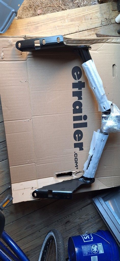 Draw-tite 73610 Class III HItch 2020 Jeep Gladiator New in Box