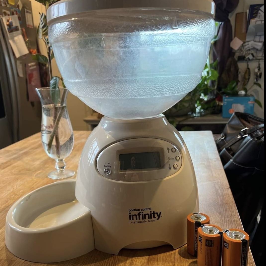 Infinity portion control feeder 2025