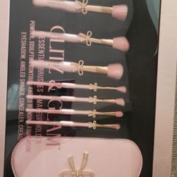Glitz And Glam Pink Bow Brushes